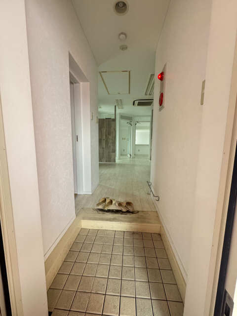 作業スペース　玄関